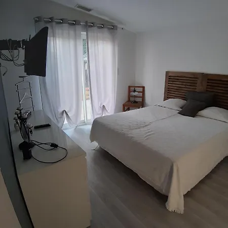 Nocleg ze śniadaniem Blue Maldives Argeliers